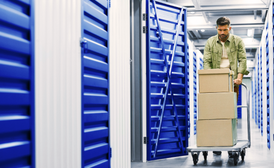 Attache un cadenas à son box